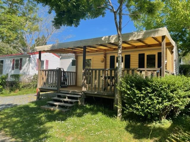 Camping Le Ruisseau Saint-André-de-Seignaux Exterior foto